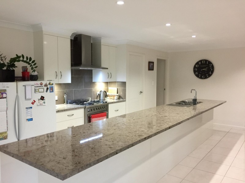 2 Lyndhurst Avenue, Emu Park QLD 4710