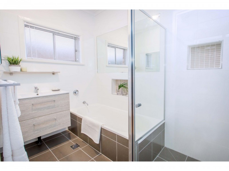 144 Plover Street, North Albury NSW 2640