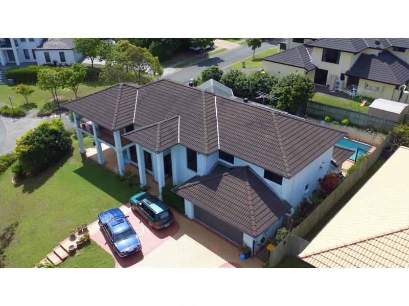 18 Lochside Drive, North Lakes QLD 4509