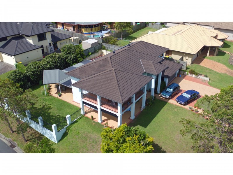 18 Lochside Drive, North Lakes QLD 4509