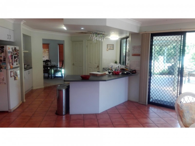 18 Lochside Drive, North Lakes QLD 4509