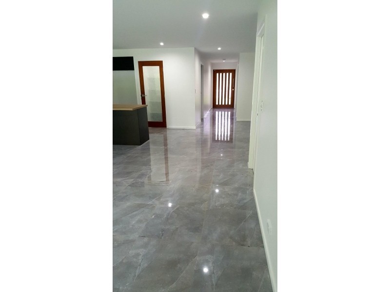 5 Hooper Court, Landsborough QLD 4550