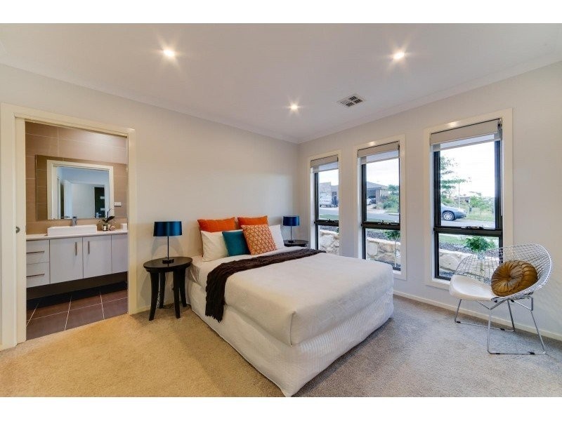 56 Clancy McKenna Crescent, Bonner ACT 2914