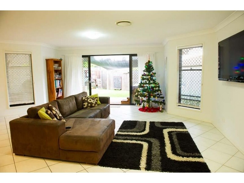 13 Daisy Place, Doolandella QLD 4077