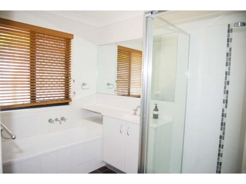 13 Daisy Place, Doolandella QLD 4077