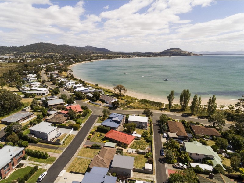 2 Wateredge Court, Lauderdale TAS 7021