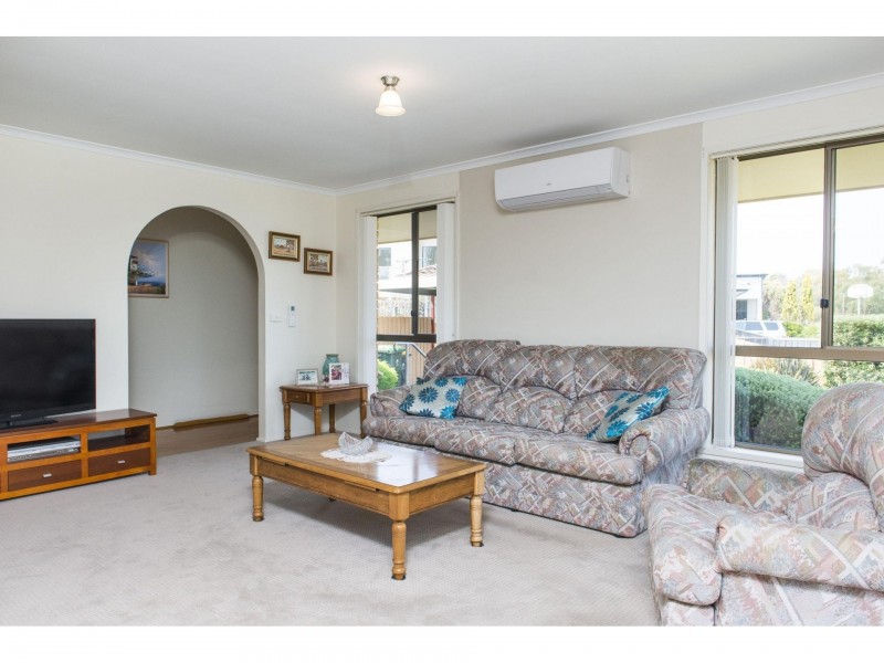 2 Wateredge Court, Lauderdale TAS 7021