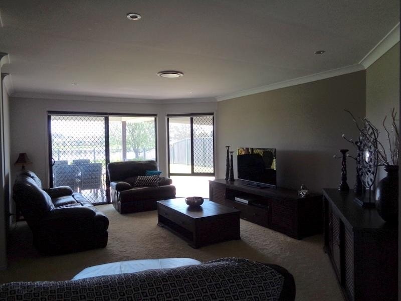 14 River Gum Court, Loganholme QLD 4129