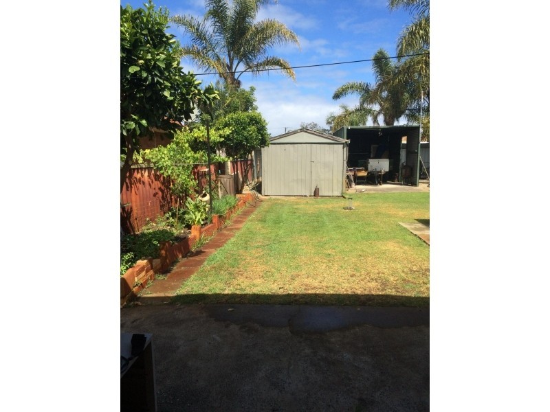 12 Sulphur Street, Withers WA 6230