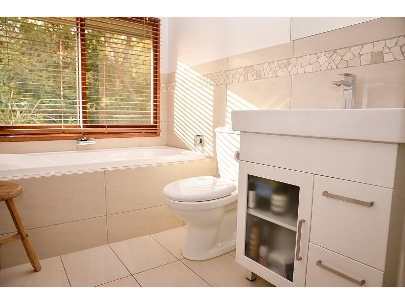 4 Elmstead Drive, Upper Sturt SA 5156