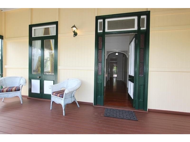 22 Hanworth Street, East Brisbane QLD 4169