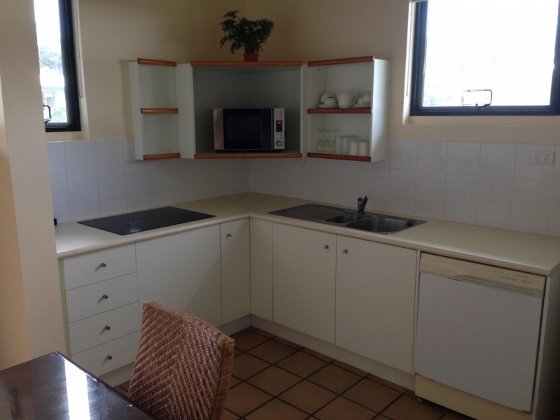 11/9 Rainbow Shores Drive, Rainbow Beach QLD 4581