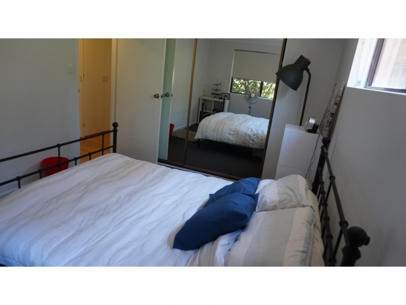 1/70 Kirkland Avenue, Coorparoo QLD 4151