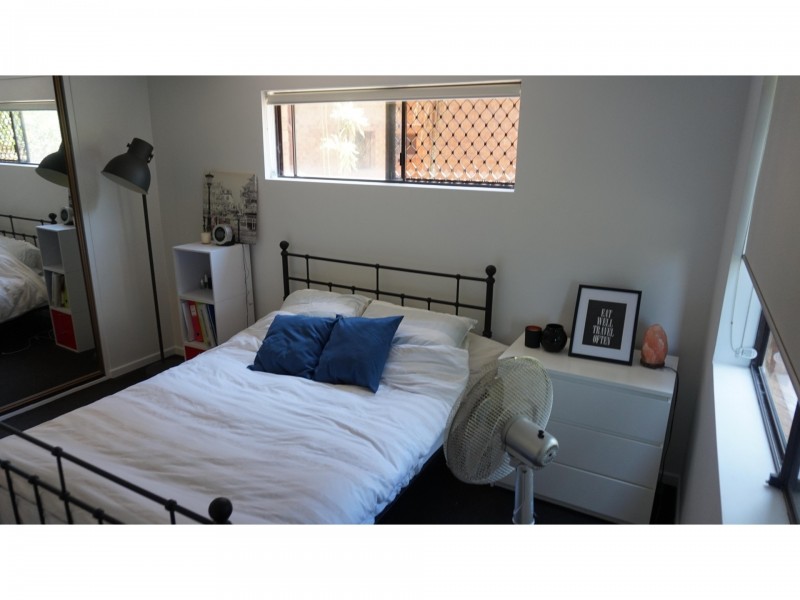 1/70 Kirkland Avenue, Coorparoo QLD 4151