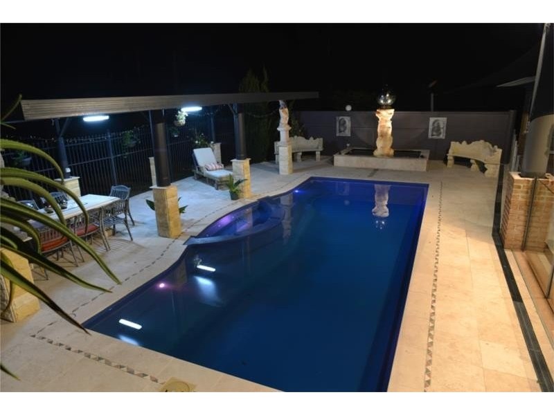 23 Bernborough Place, Bridgeman Downs QLD 4035