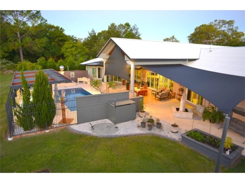 23 Bernborough Place, Bridgeman Downs QLD 4035