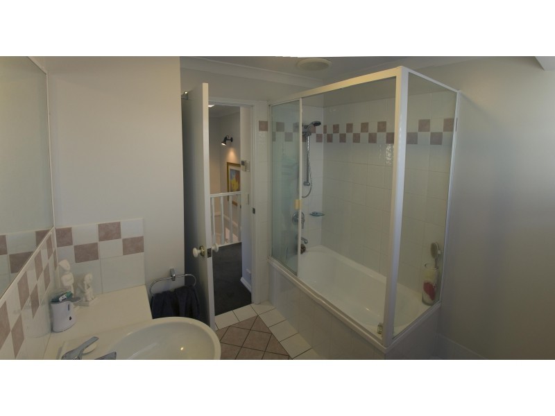 24/28 Carwoola Street, Bardon QLD 4065