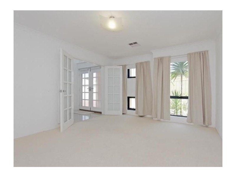 24 Jackson Circuit, Madeley WA 6065