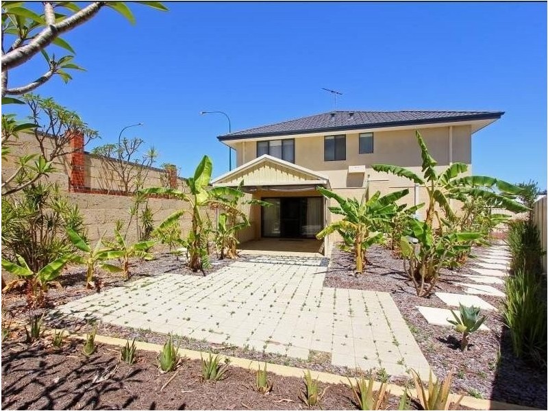 24 Jackson Circuit, Madeley WA 6065