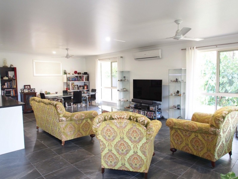 18 Michelle Street, Bellmere QLD 4510