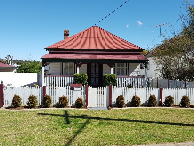 9 Kenneth Street, North Toowoomba QLD 4350