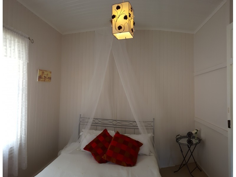 9 Kenneth Street, North Toowoomba QLD 4350