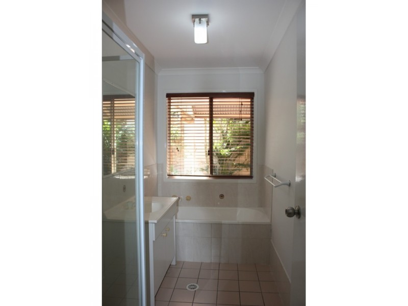 32 Turquoise Place, Wavell Heights QLD 4012