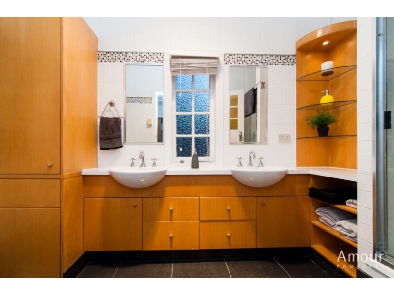 16A Gail Street, Kedron QLD 4031