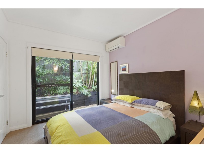 27 Boronia Drive, Southport QLD 4215