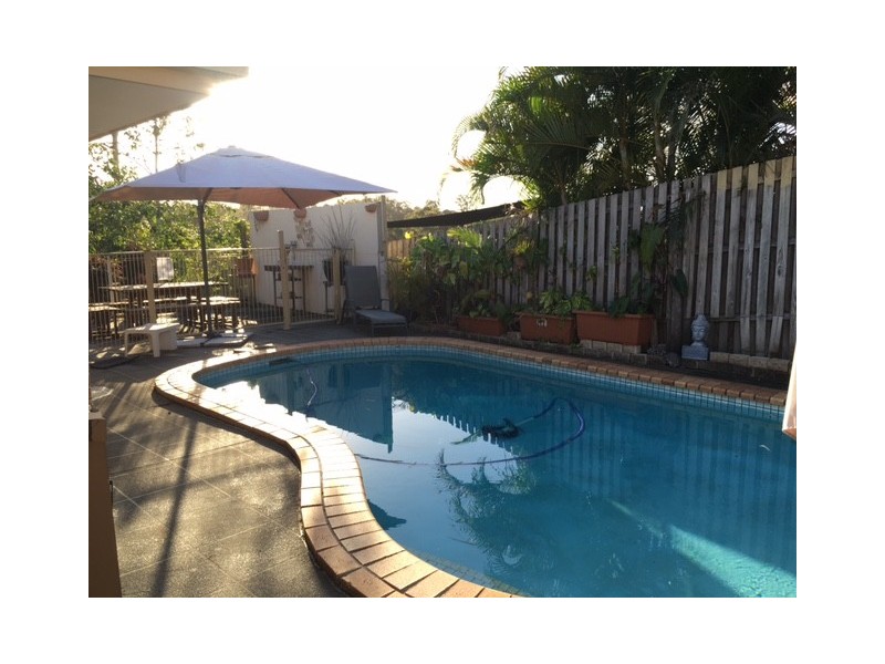 36 Merridown Drive, Merrimac QLD 4226