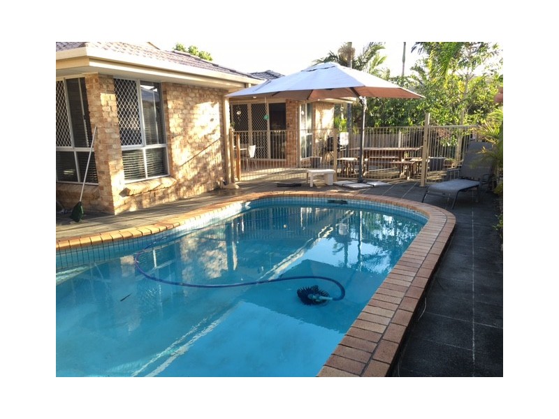 36 Merridown Drive, Merrimac QLD 4226