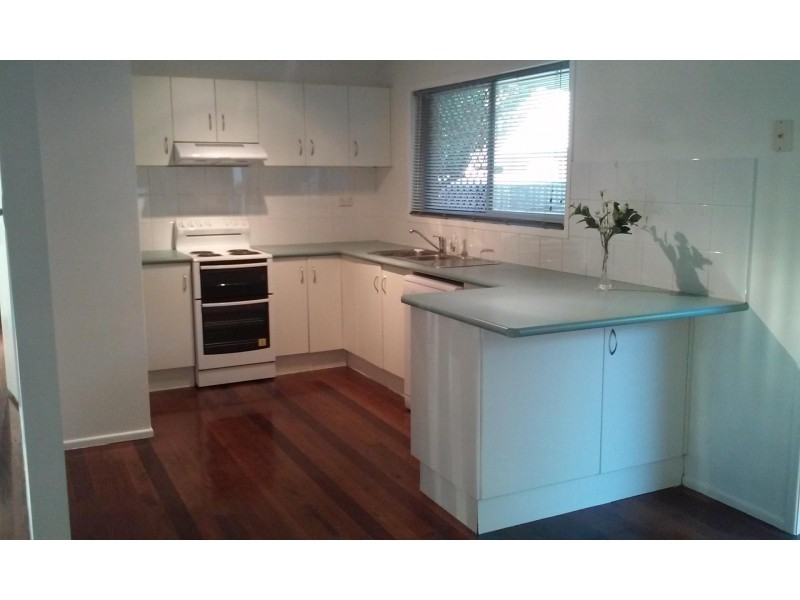 61 Morala Avenue, Runaway Bay QLD 4216