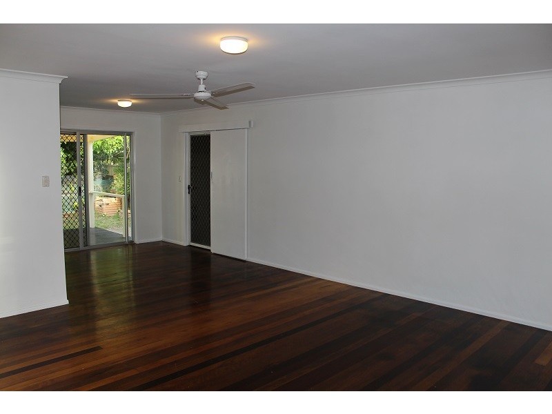 61 Morala Avenue, Runaway Bay QLD 4216