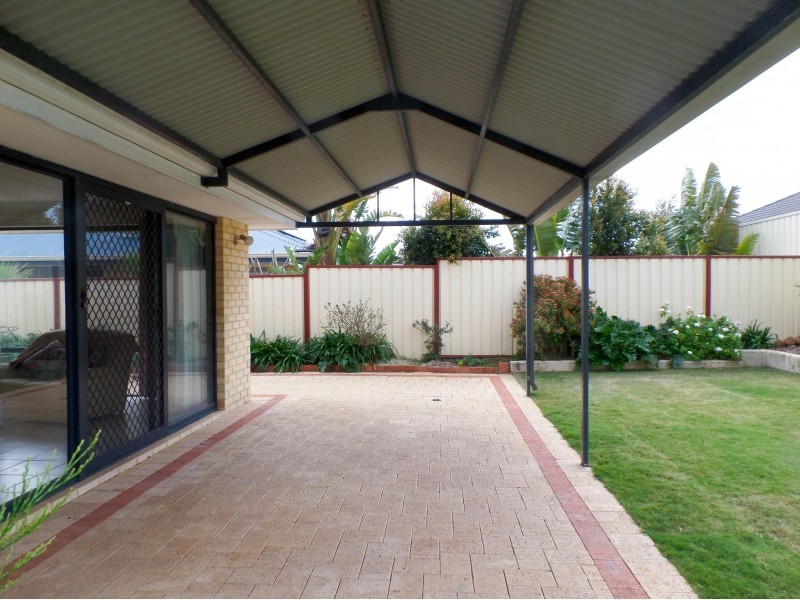 26 Esmerelda Pass, Darch WA 6065