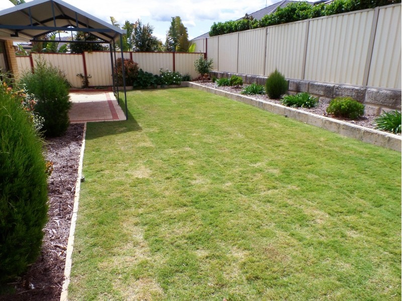 26 Esmerelda Pass, Darch WA 6065