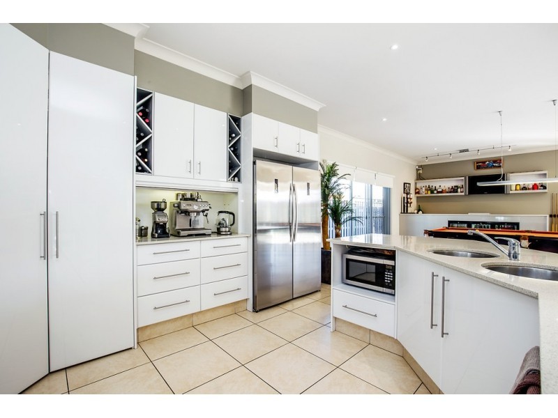 5 Ausmaid Lane, Coomera Waters QLD 4209