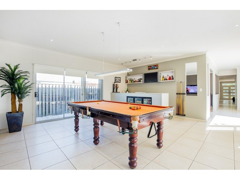 5 Ausmaid Lane, Coomera Waters QLD 4209