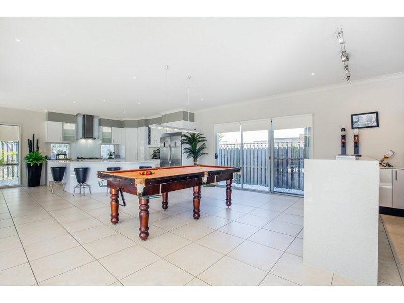 5 Ausmaid Lane, Coomera Waters QLD 4209