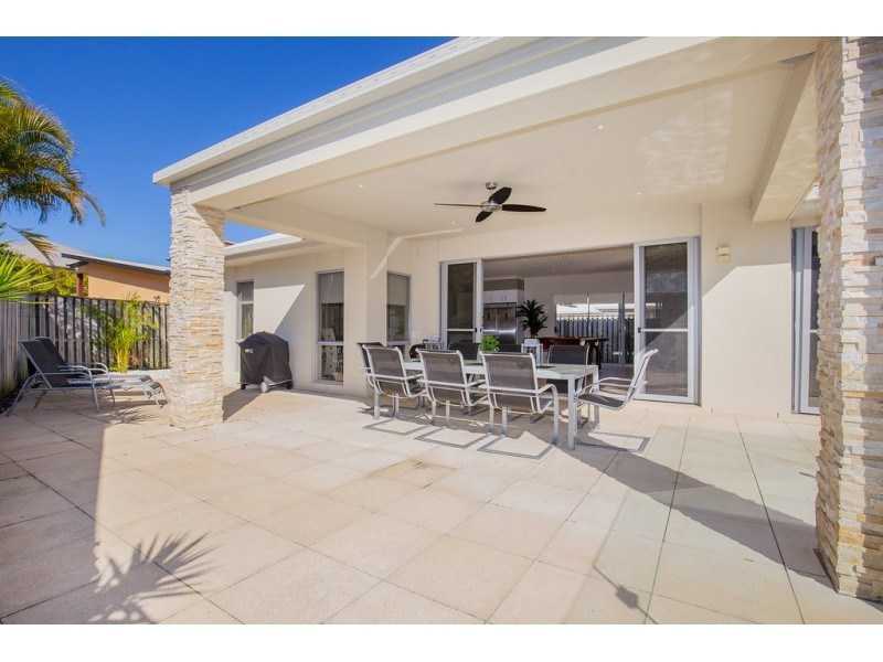 5 Ausmaid Lane, Coomera Waters QLD 4209