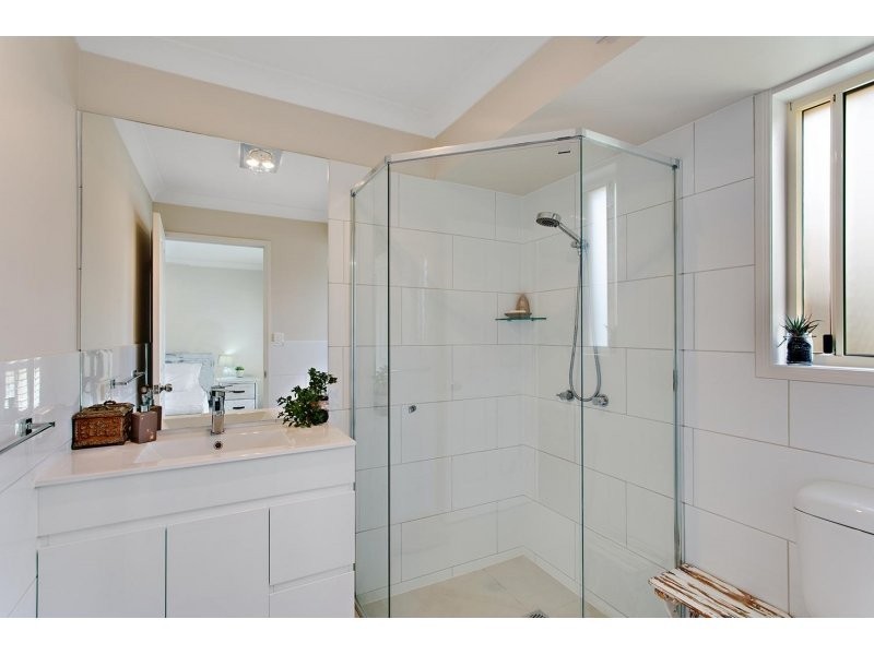 1 Baumea Court, Elanora QLD 4221