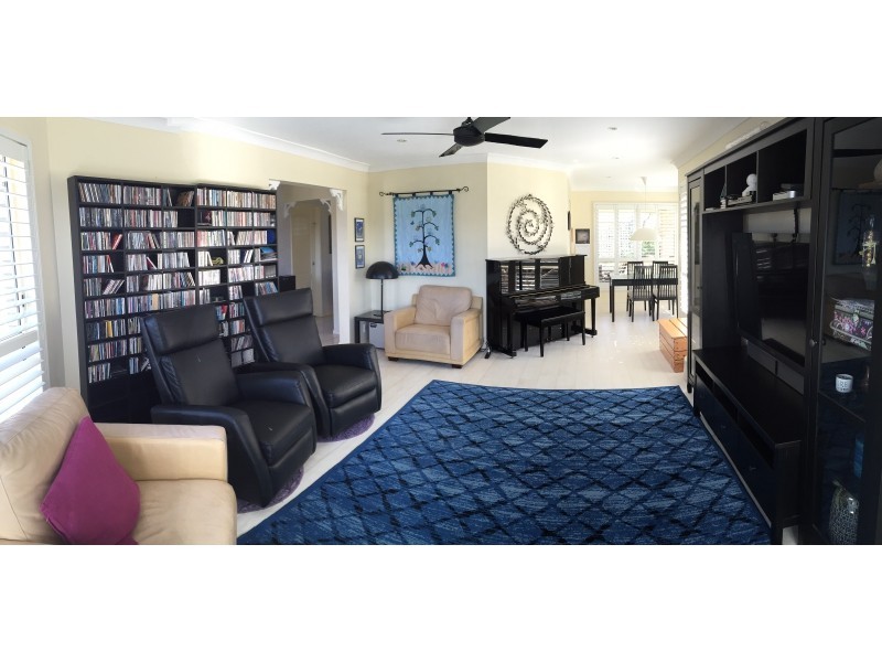 30 Blossom Street, Pimpama QLD 4209