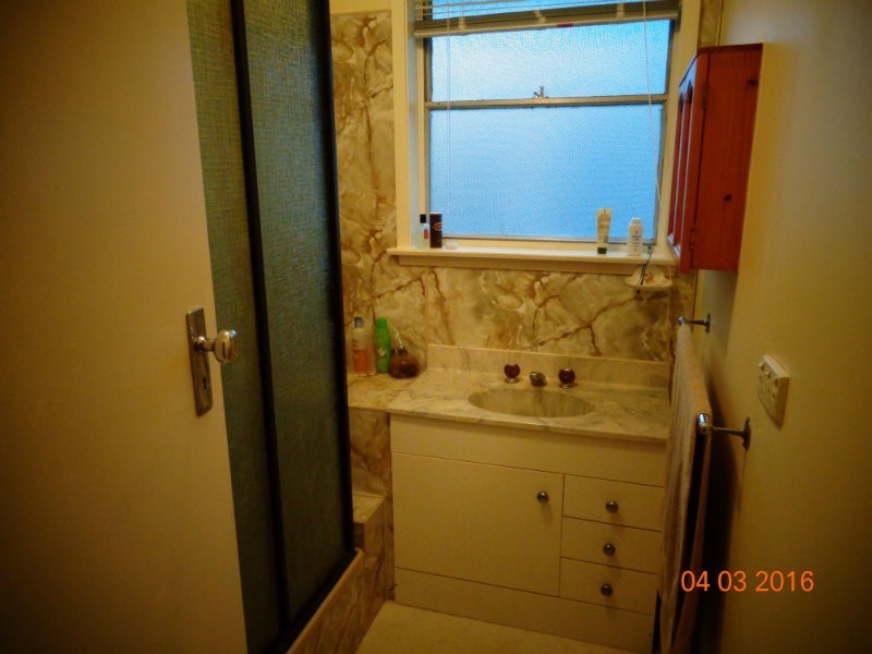 38 Howard Avenue, Churchill VIC 3842