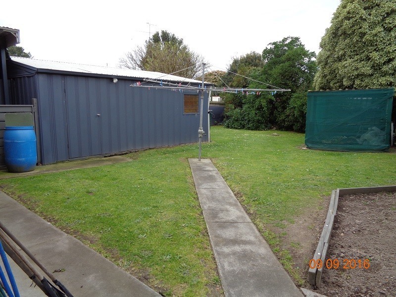 38 Howard Avenue, Churchill VIC 3842