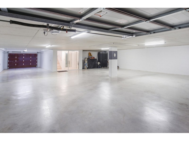 26 The Lido, Isle Of Capri QLD 4217