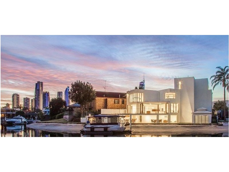 26 The Lido, Isle Of Capri QLD 4217