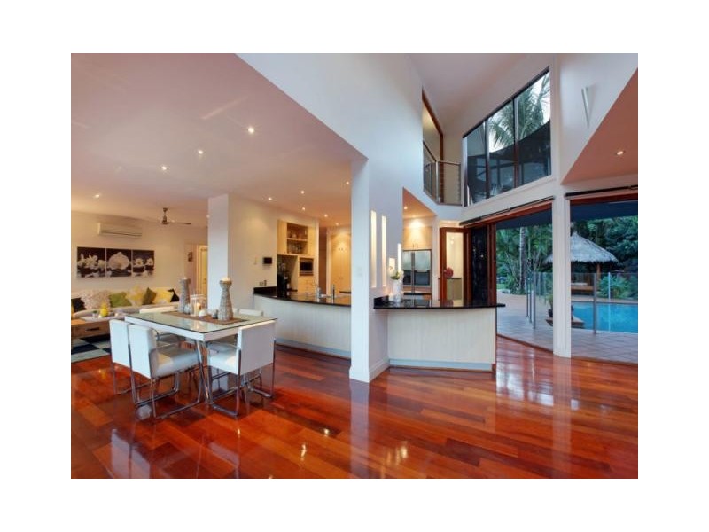 Broadbeach Waters QLD 4218