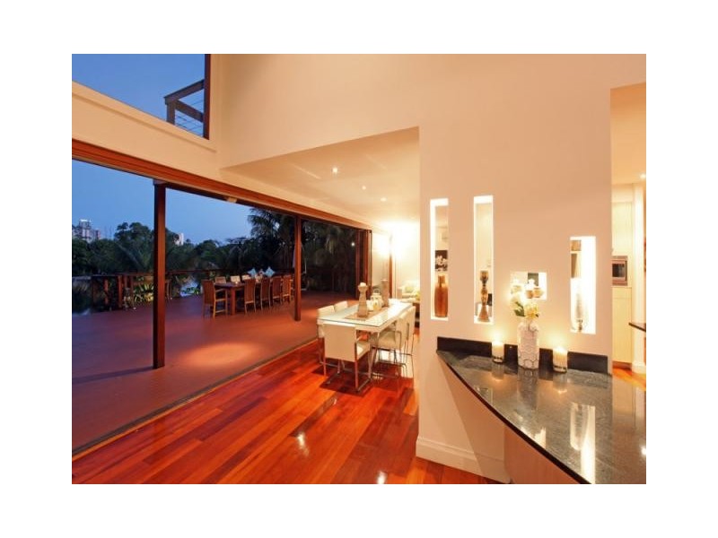Broadbeach Waters QLD 4218