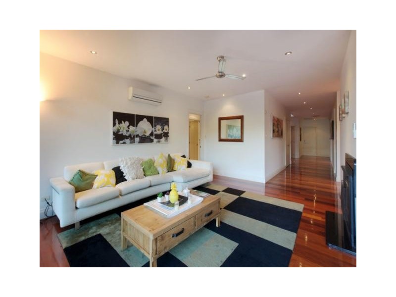 Broadbeach Waters QLD 4218