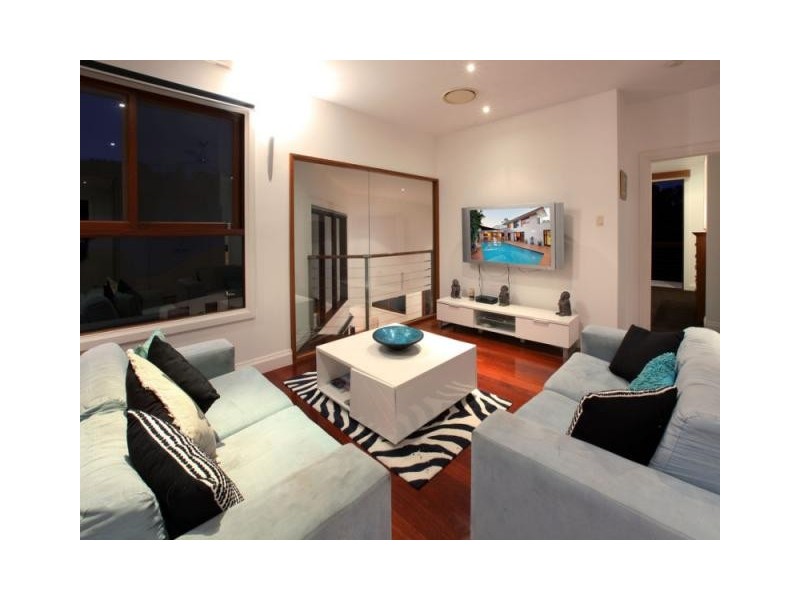 Broadbeach Waters QLD 4218