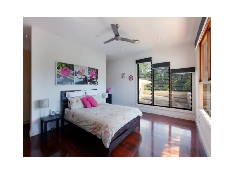 Broadbeach Waters QLD 4218
